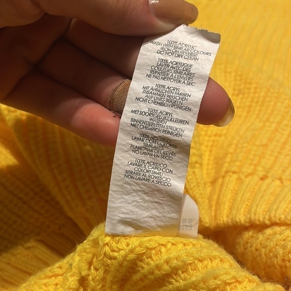 BOOHOO Yellow Long Sleeve V Neck Sweater Size M/L‎ - Picture 4 of 7